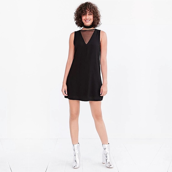 Urban Outfitters Silence + Noise Black Mesh V-Neck Sleeveless Mini Shift Dress - Picture 14 of 14